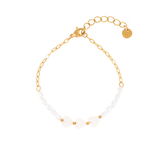 Heart-shaped pearl bracelet