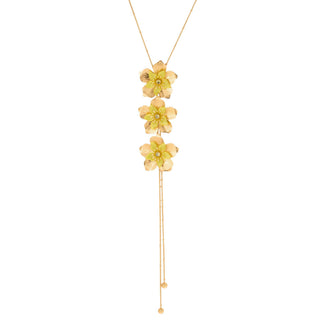 Three-flower necklace